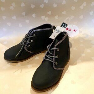 NWT Girls Size 12 OshKosh Boots